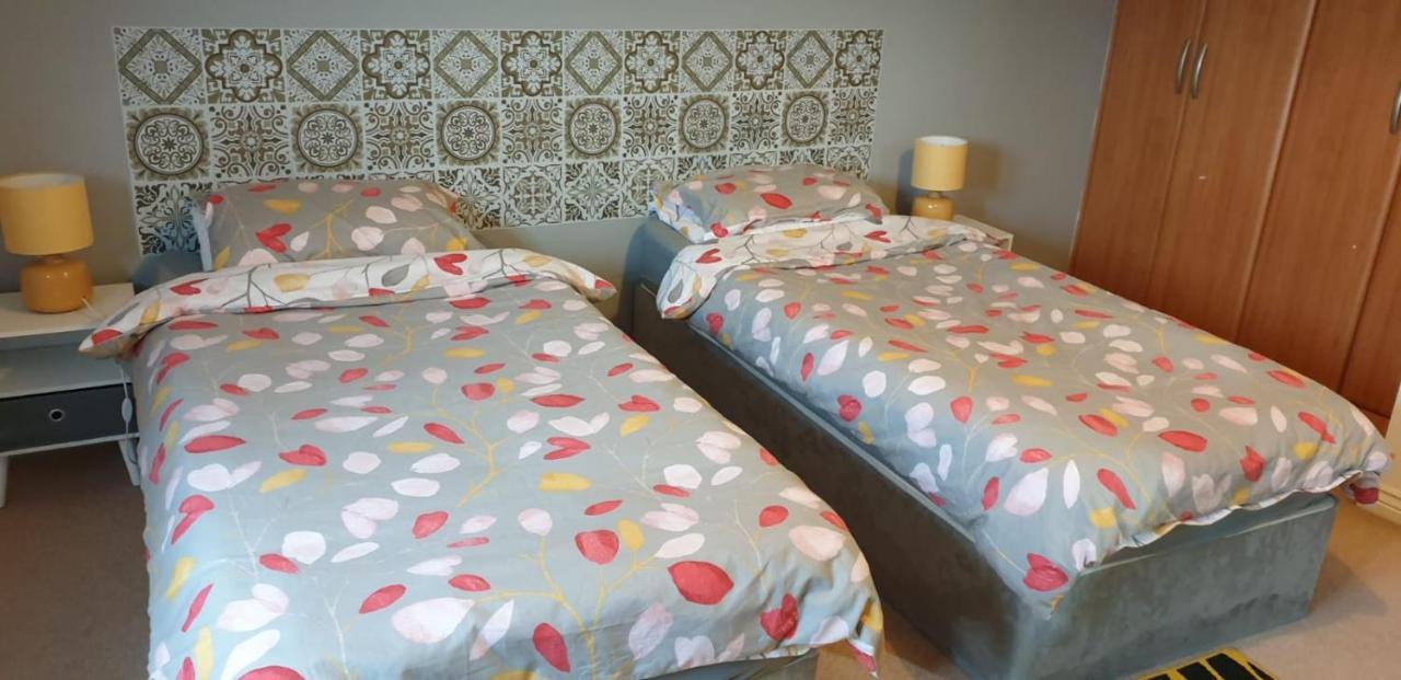 Queens Rooms, A Perfect Stay, Next To Shopping Parks And Central Mánchester Exterior foto